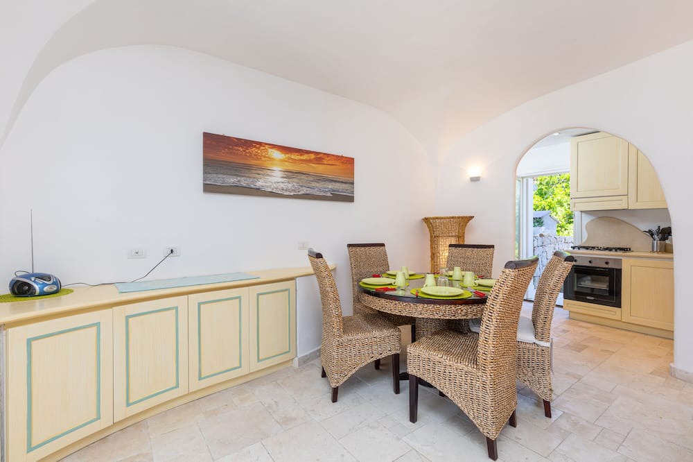Photo of Kitchen in Case Peschiera-Lu Fraili