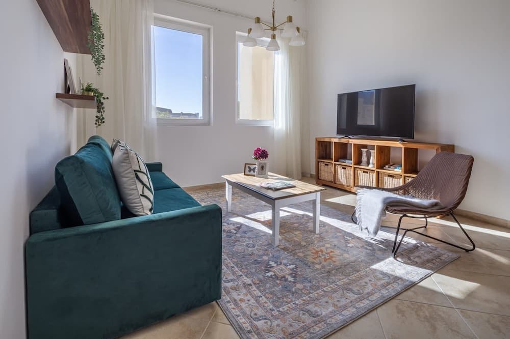 Photo of Livingroom in Motor City