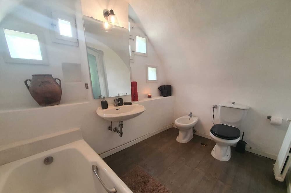 Photo of Bathroom in Melizzano