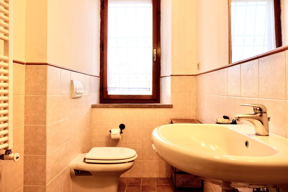 Photo of Bathroom in Sovicille