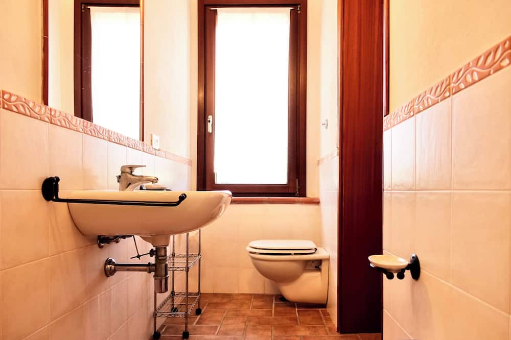 Photo of Bathroom in Sovicille
