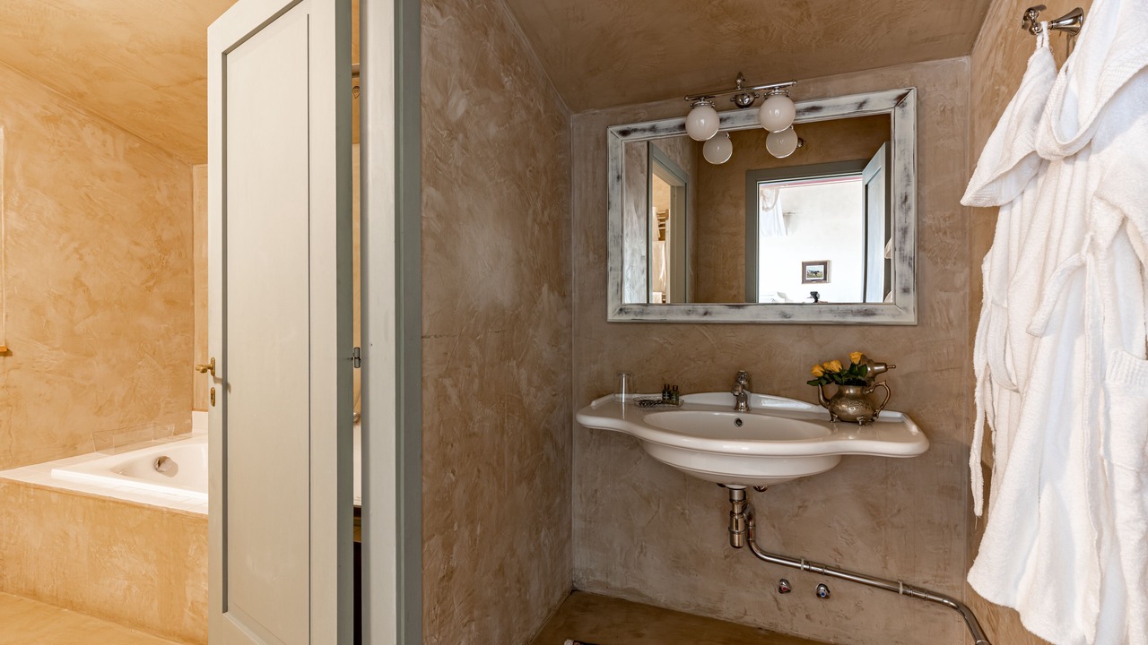 Photo of Bathroom in Montalcino