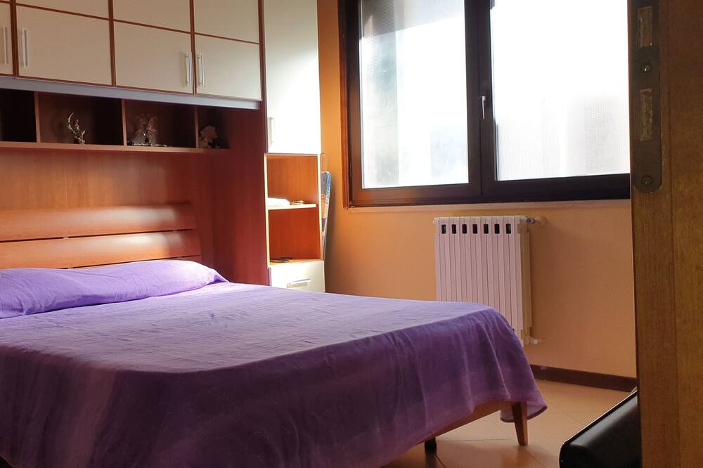 Photo of Bedroom in Castel Volturno