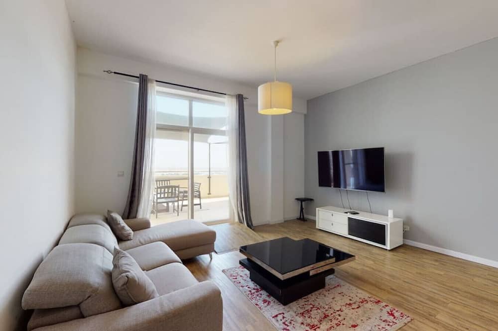 Photo of Livingroom in Motor City