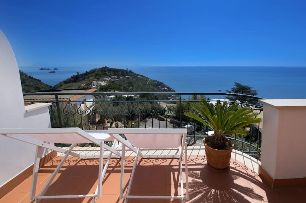Photo of Outdoor in Sirenuse