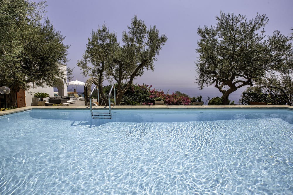Photo of Outdoor in Sirenuse