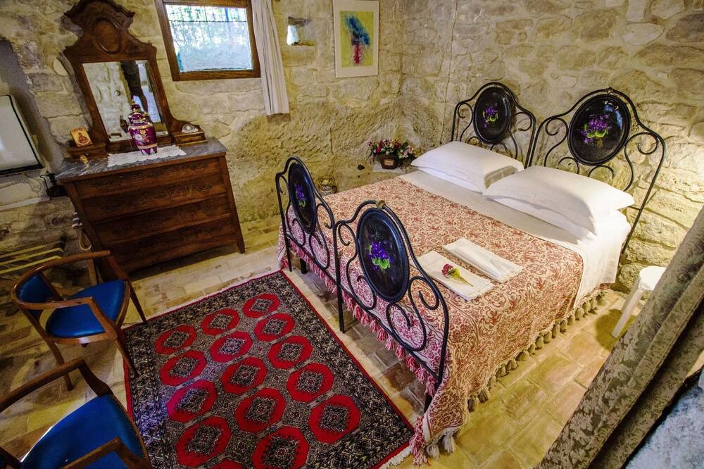 Photo of Bedroom in Abbateggio