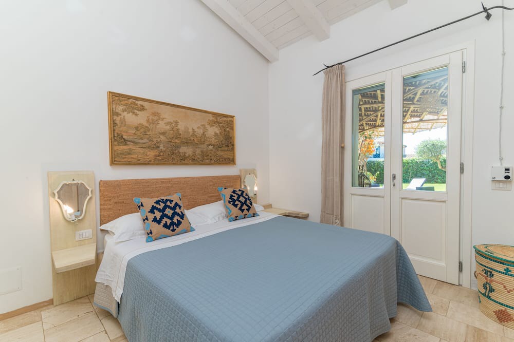 Photo of Bedroom in Case Peschiera-Lu Fraili