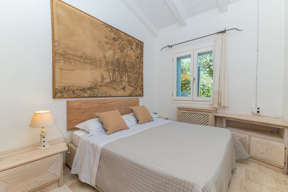 Photo of Bedroom in Case Peschiera-Lu Fraili
