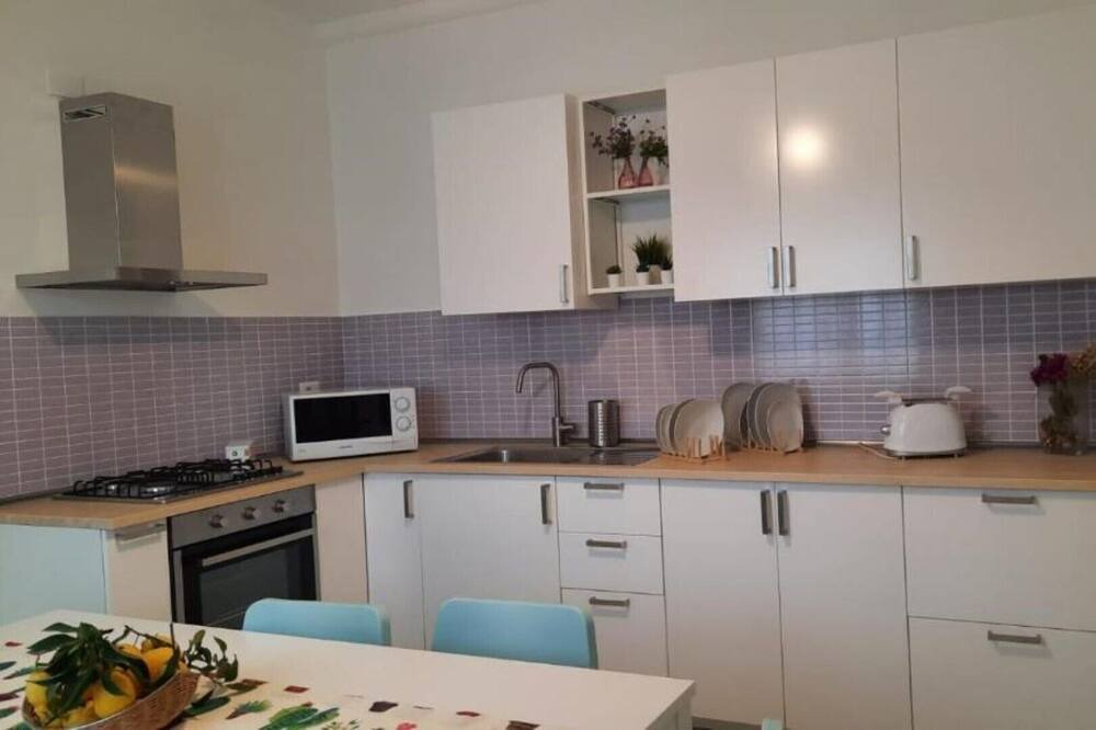 Photo of Kitchen in Piazza-Tralia-Pendolo