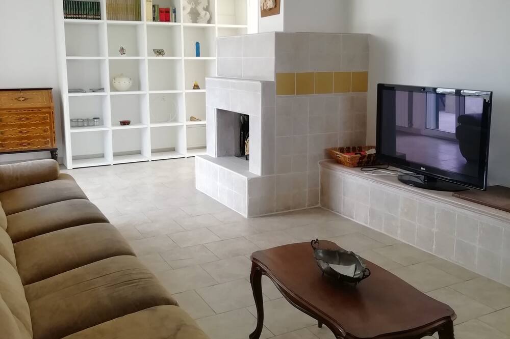 Photo of Livingroom in Foca