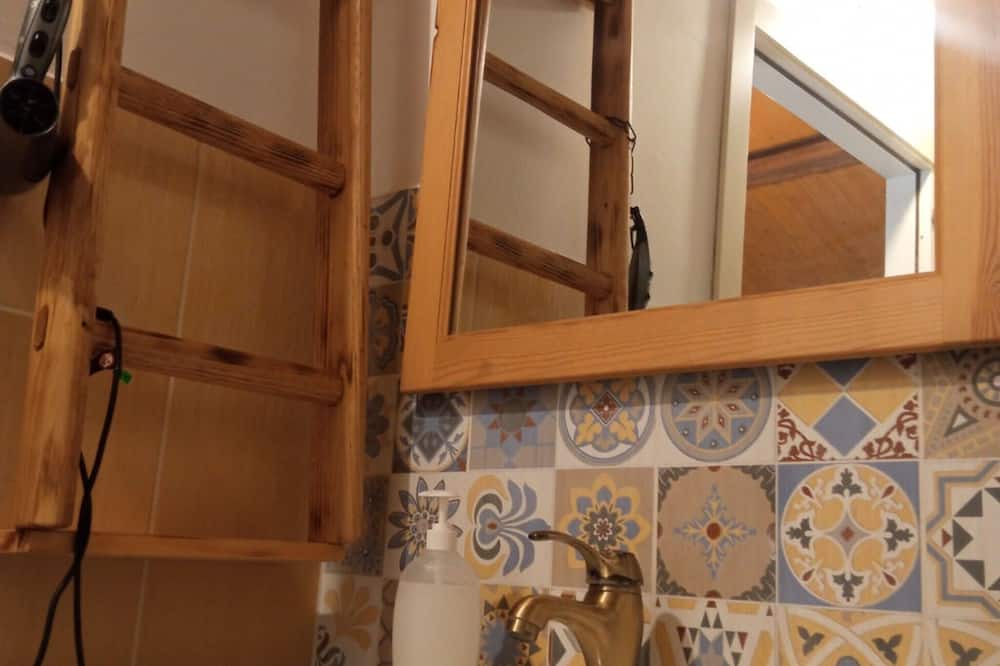 Photo of Bathroom in Strongoli