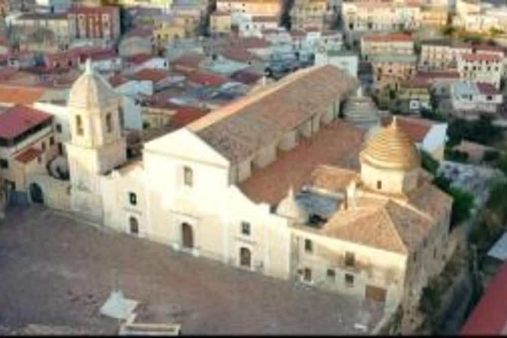 Photo of Outdoor in Strongoli