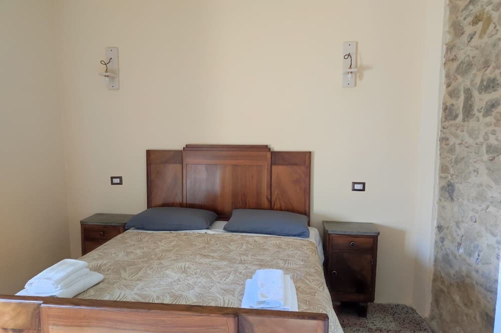 Photo of Bedroom in Strongoli