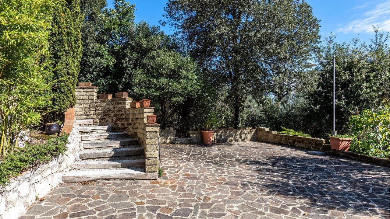 Photo of Outdoor in Marciano Freddo