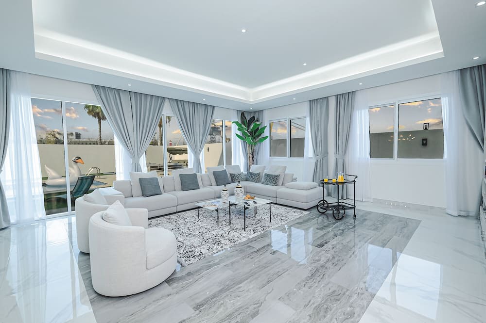 Photo of Livingroom in Dubai
