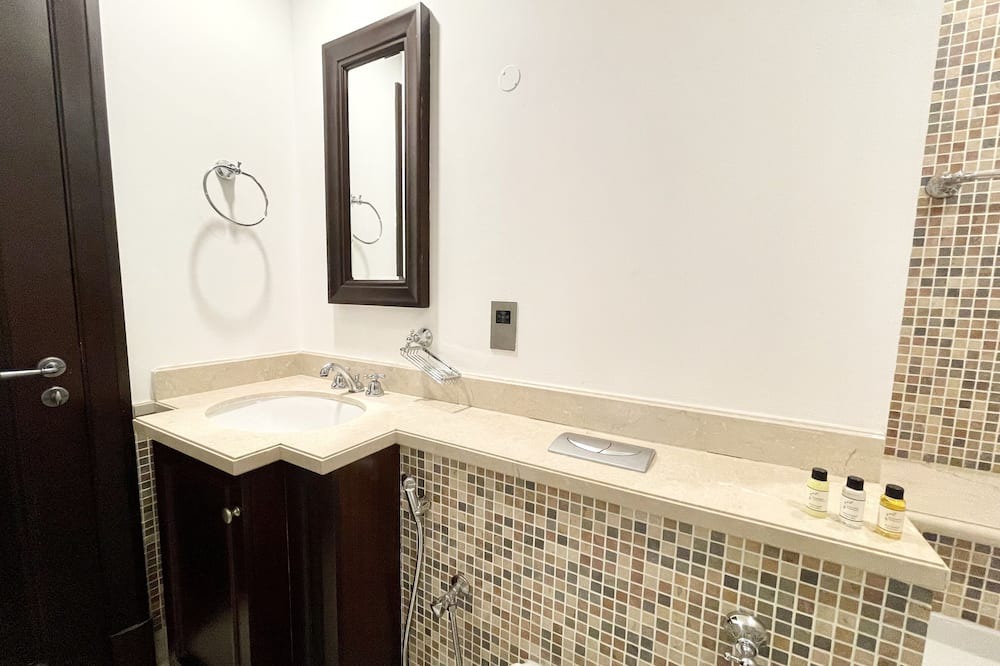 Photo of Bathroom in Downtown Dubai