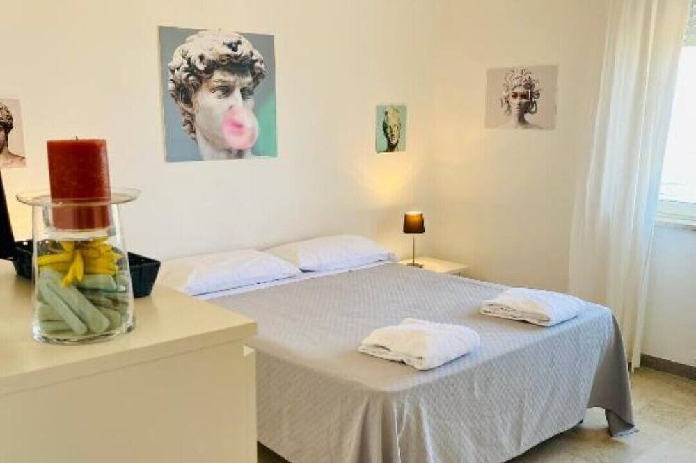Photo of Bedroom in Crotone
