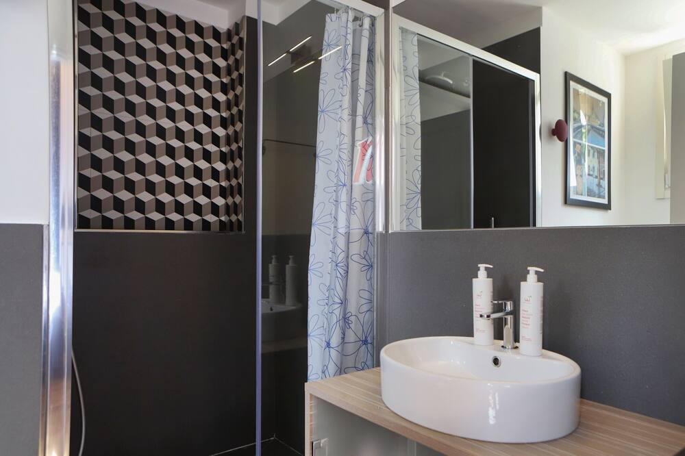 Photo of Bathroom in Historical Center