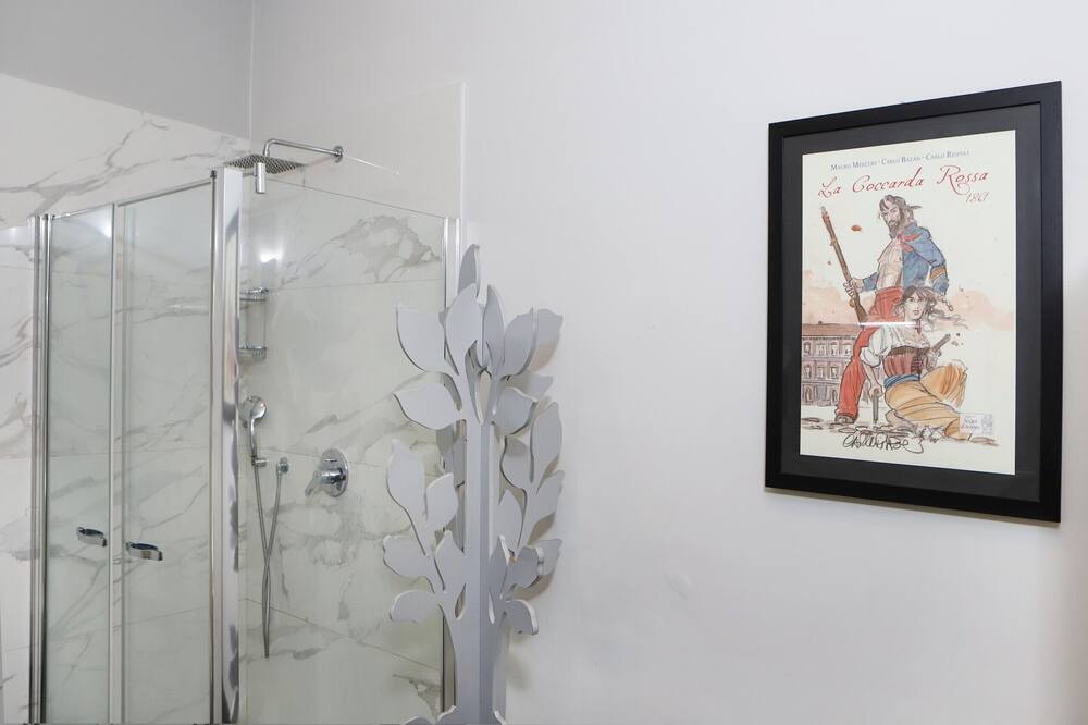 Photo of Bathroom in Historical Center