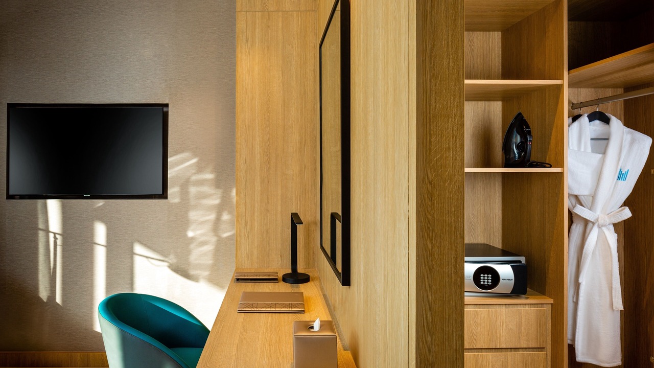 Photo of Bedroom in Mirdif