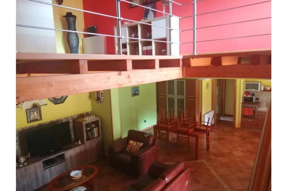 Photo of Livingroom in Cusano Mutri
