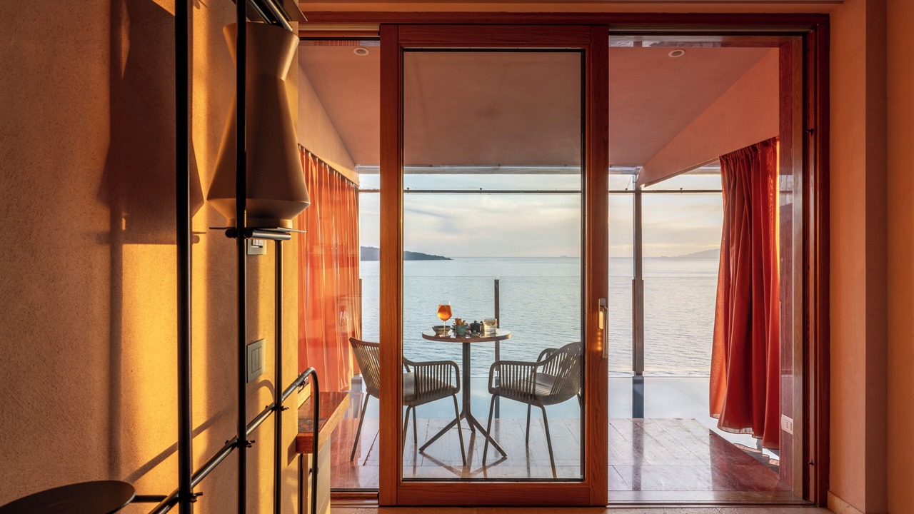 Photo of Patio Balcony in Meta