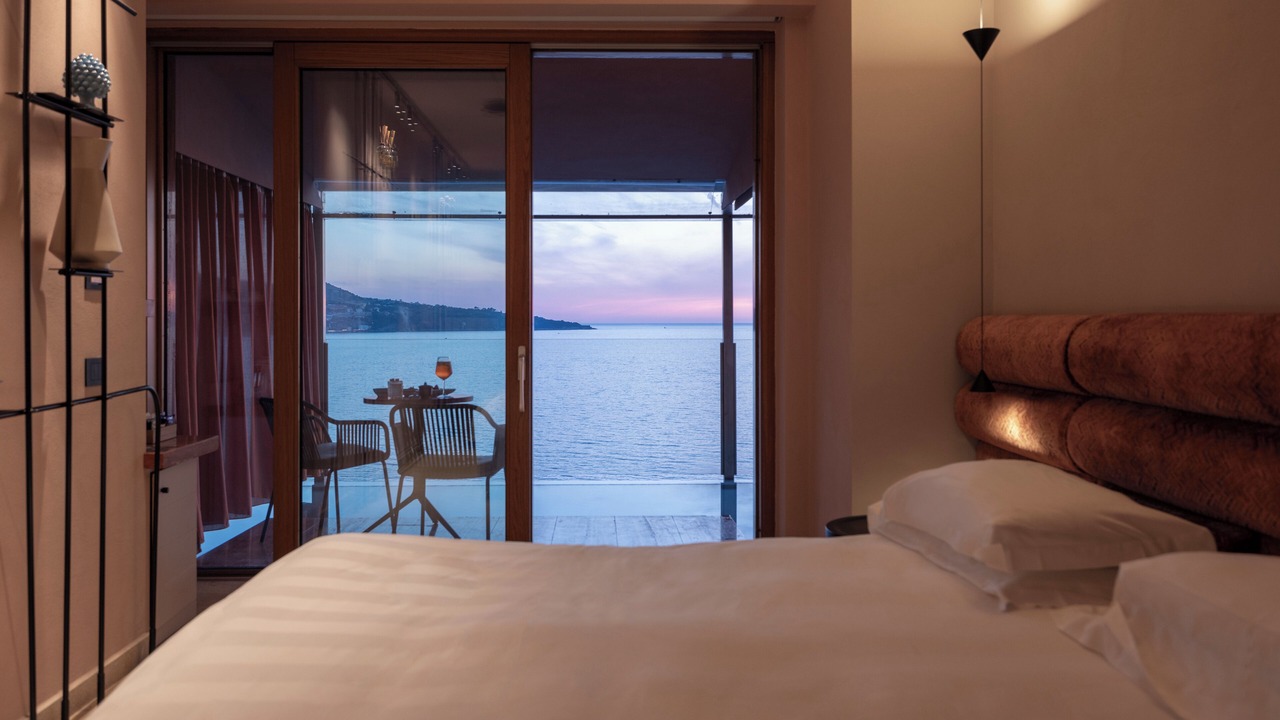 Photo of Bedroom in Meta