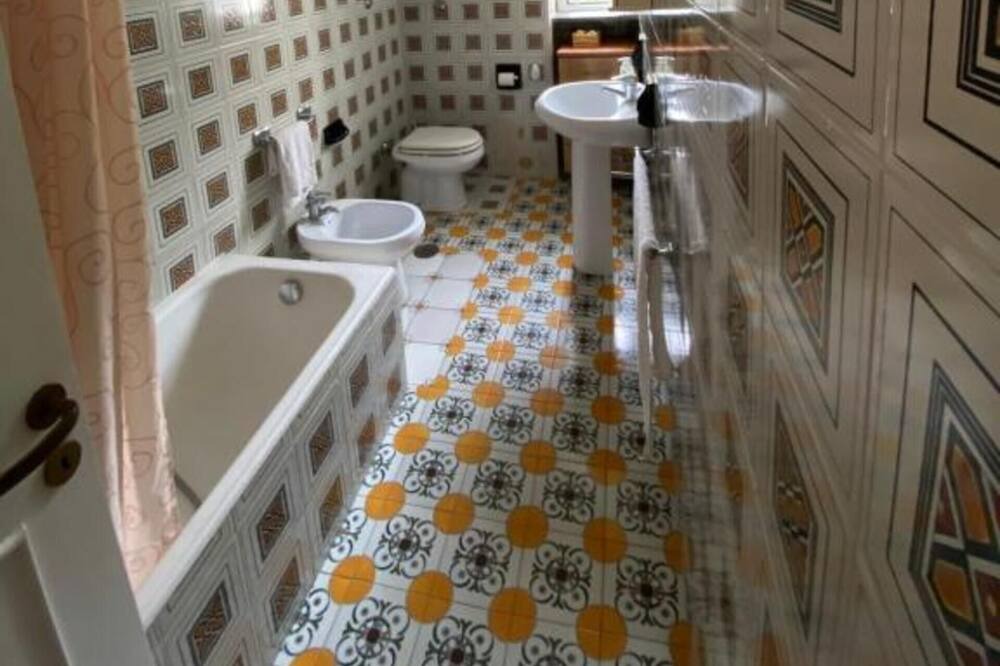 Photo of Bathroom in Fiaiano