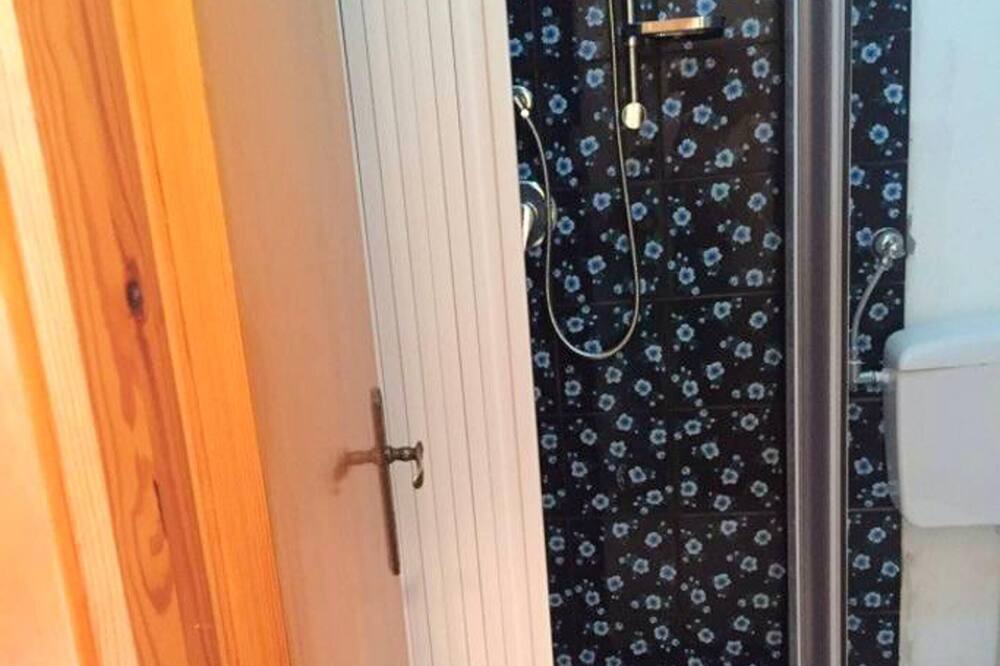 Photo of Bathroom in San Nicola Arcella