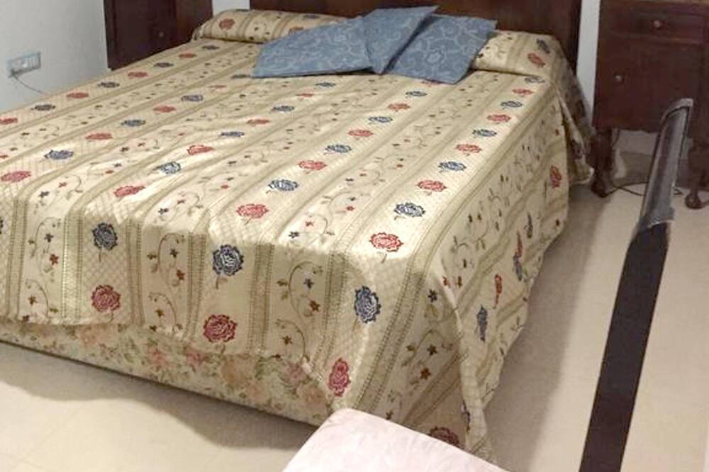 Photo of Bedroom in San Nicola Arcella