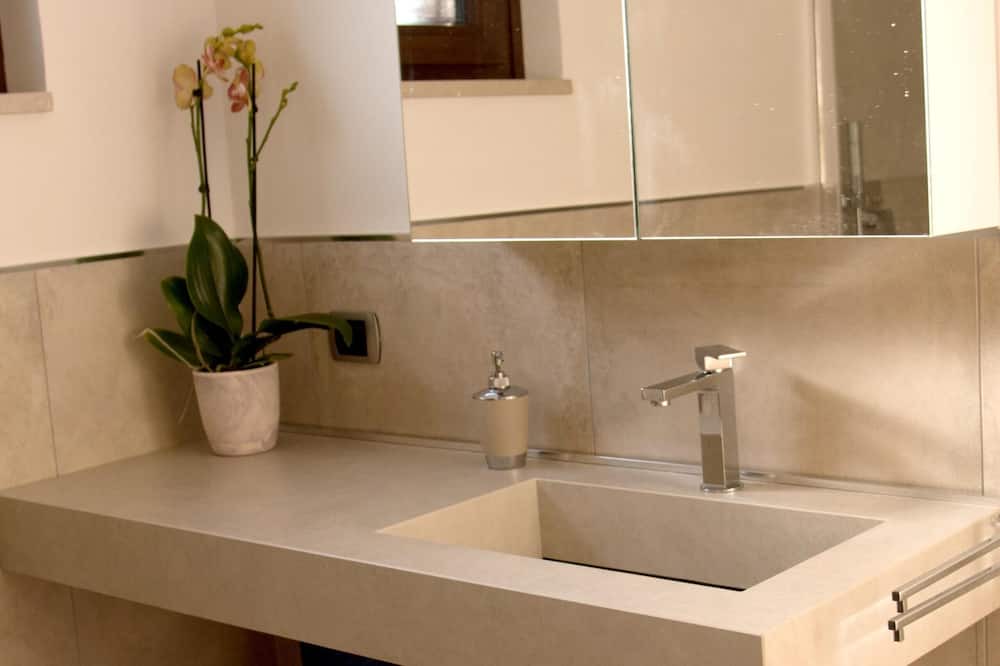 Photo of Bathroom in Caiazzo