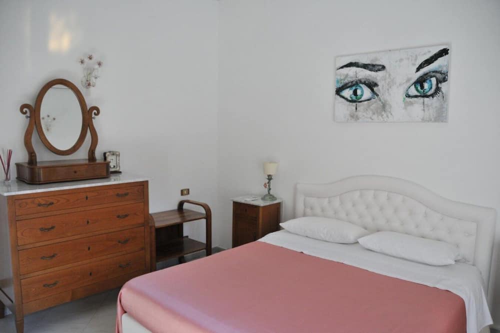 Photo of Bedroom in Montepertuso