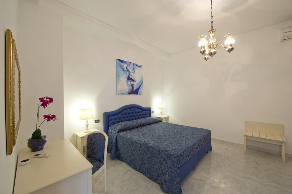 Photo of Bedroom in Montepertuso
