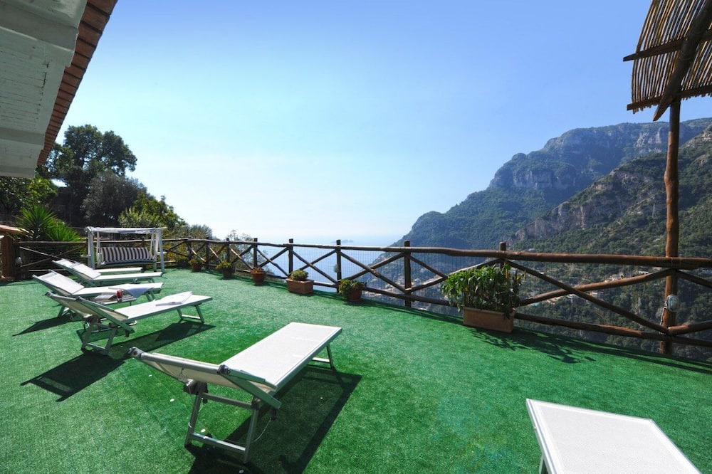 Photo of Patio Balcony in Montepertuso