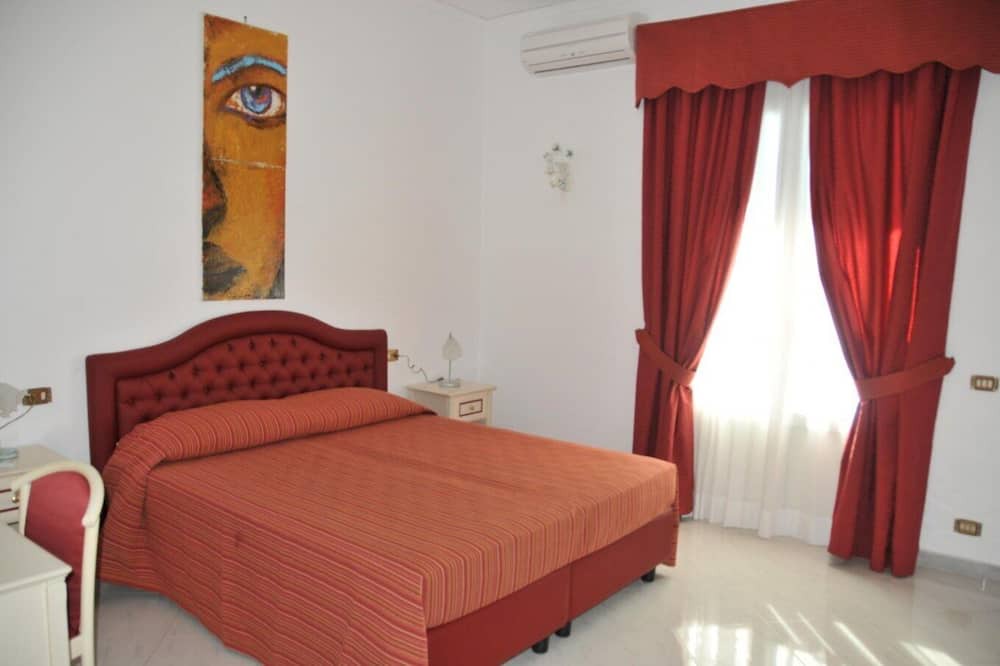 Photo of Bedroom in Montepertuso
