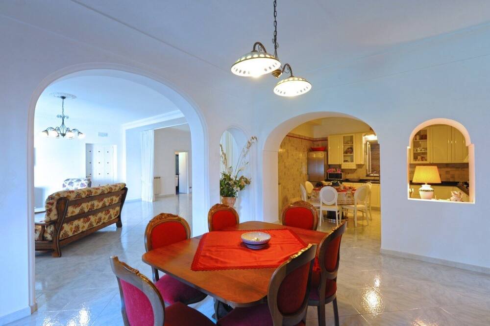 Photo of Kitchen in Montepertuso