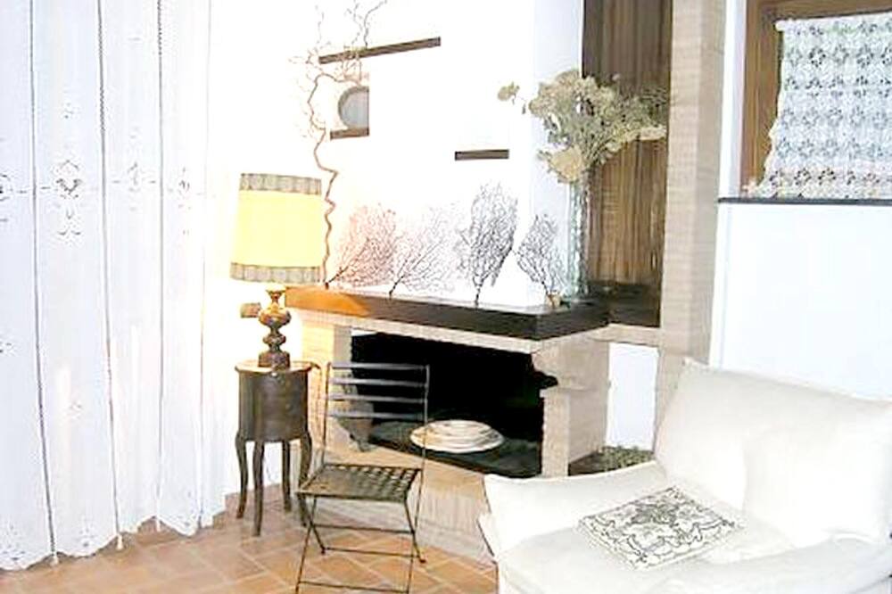 Photo of Livingroom in Amelia