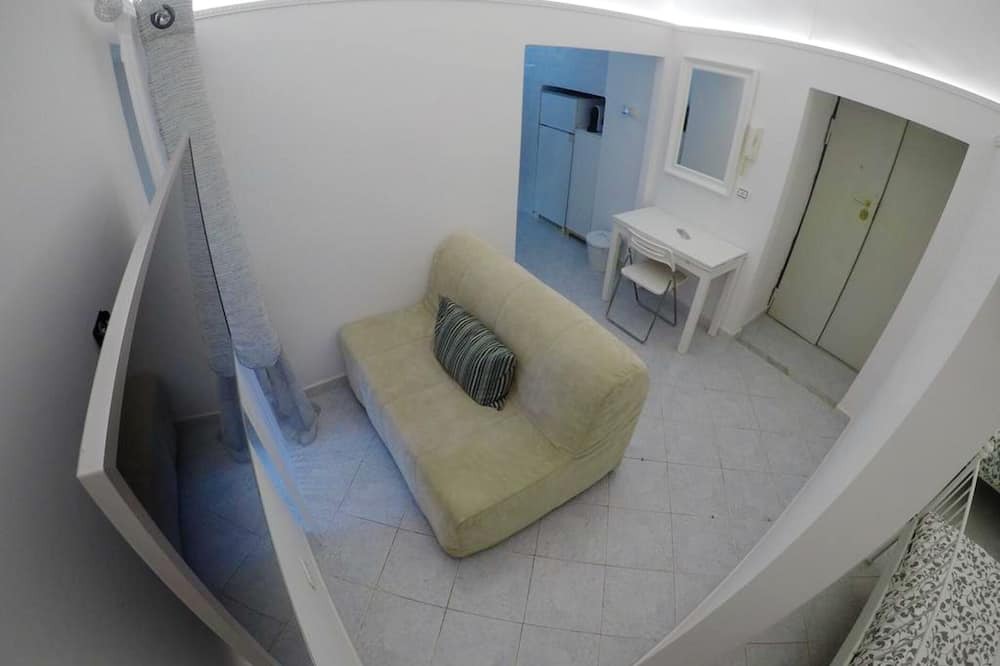 Photo of Livingroom in Secondigliano