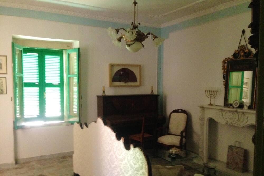 Photo of Livingroom in Rossano