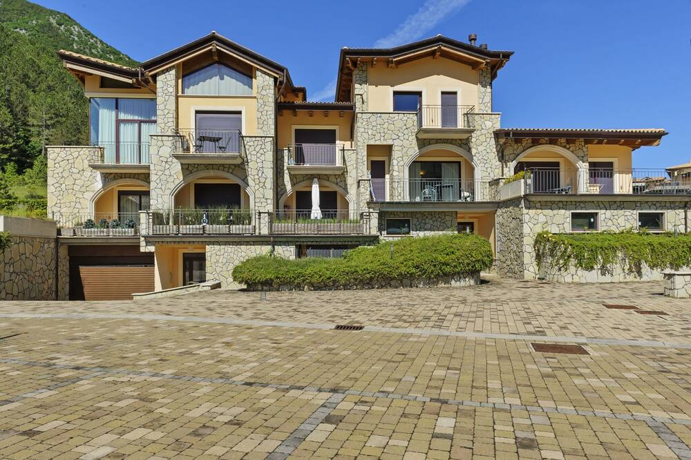 Photo of Outdoor in Villalago