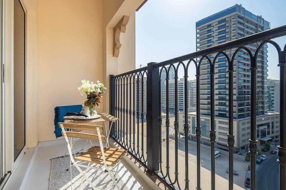 Photo of Patio Balcony in Dubai Sports City