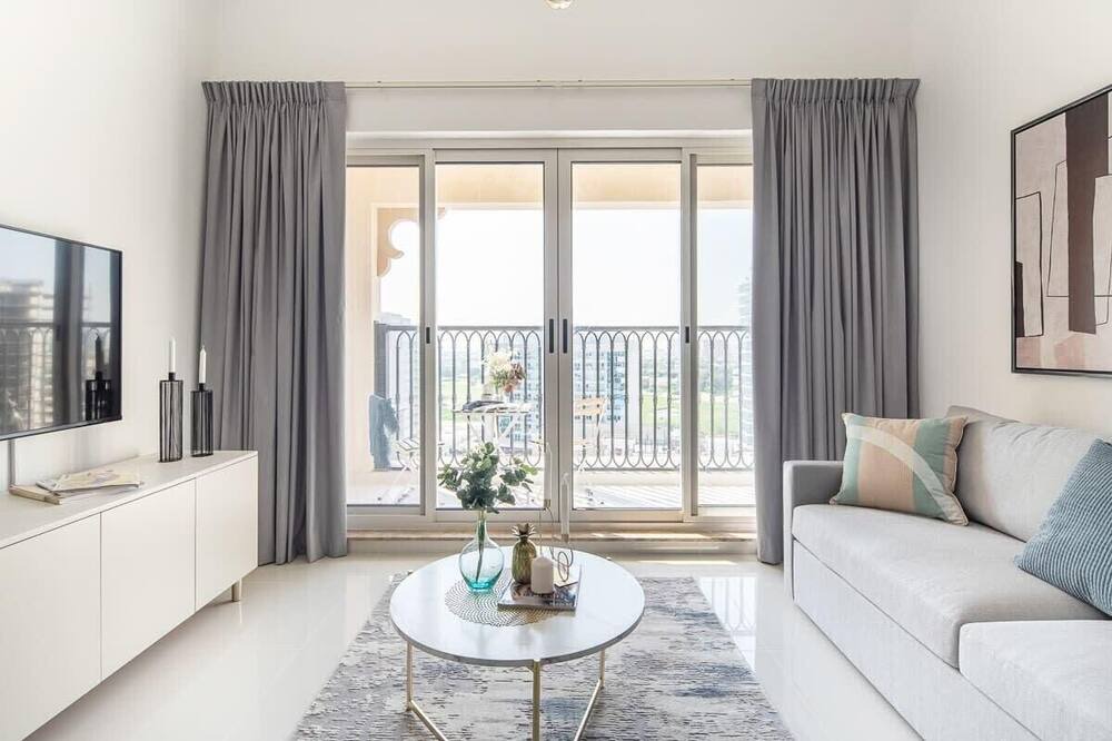 Photo of Livingroom in Dubai Sports City