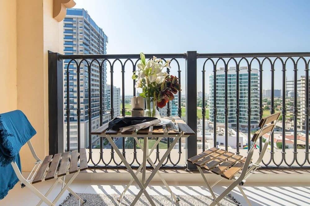 Photo of Patio Balcony in Dubai Sports City