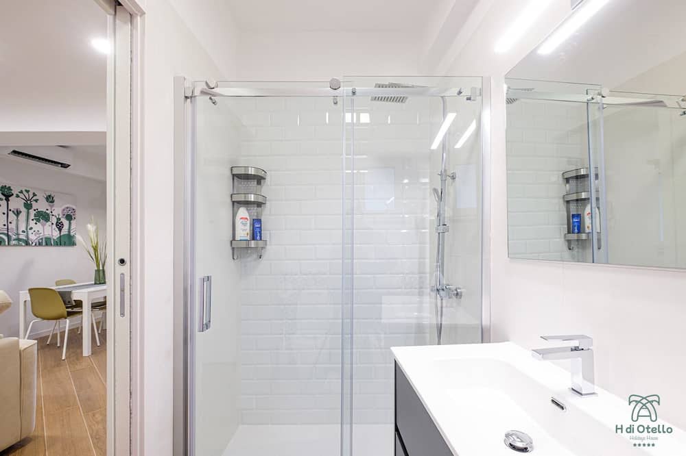 Photo of Bathroom in Rende