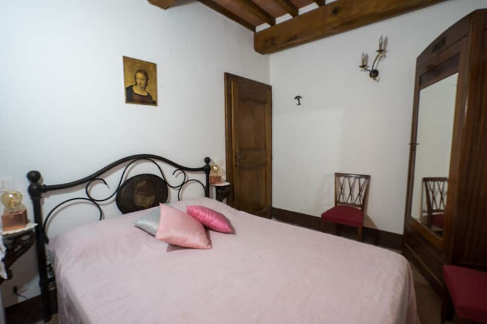 Photo of Bedroom in Monticchiello