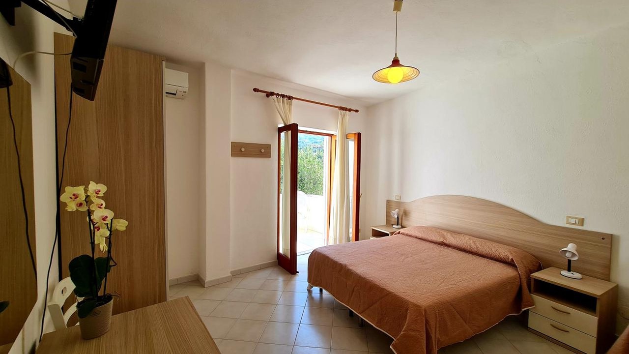 Photo of Bedroom in Forio