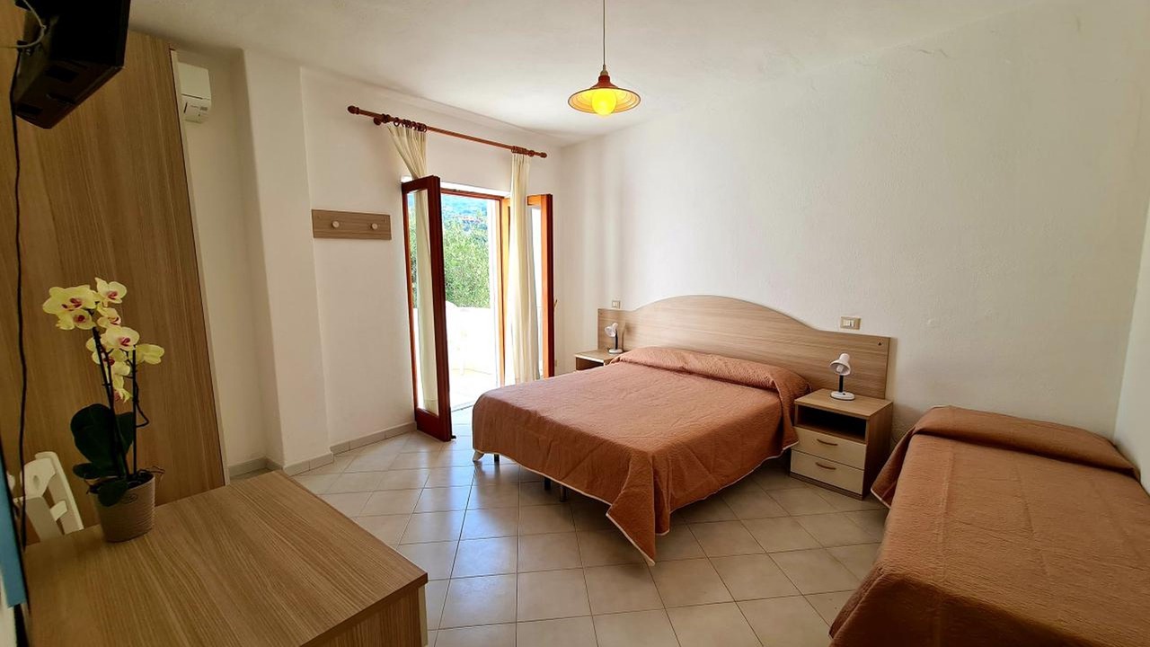 Photo of Bedroom in Forio