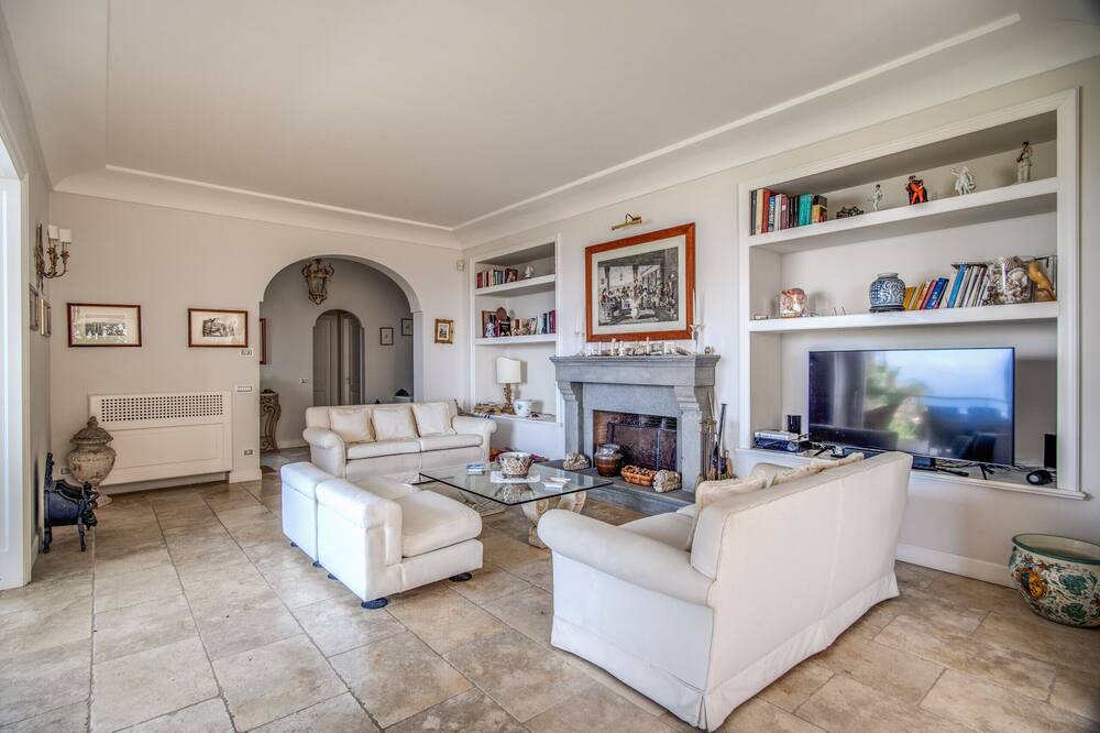 Photo of Livingroom in Schiazzano