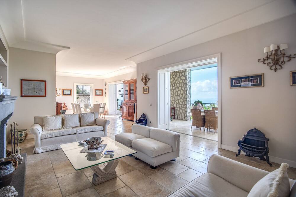 Photo of Livingroom in Schiazzano